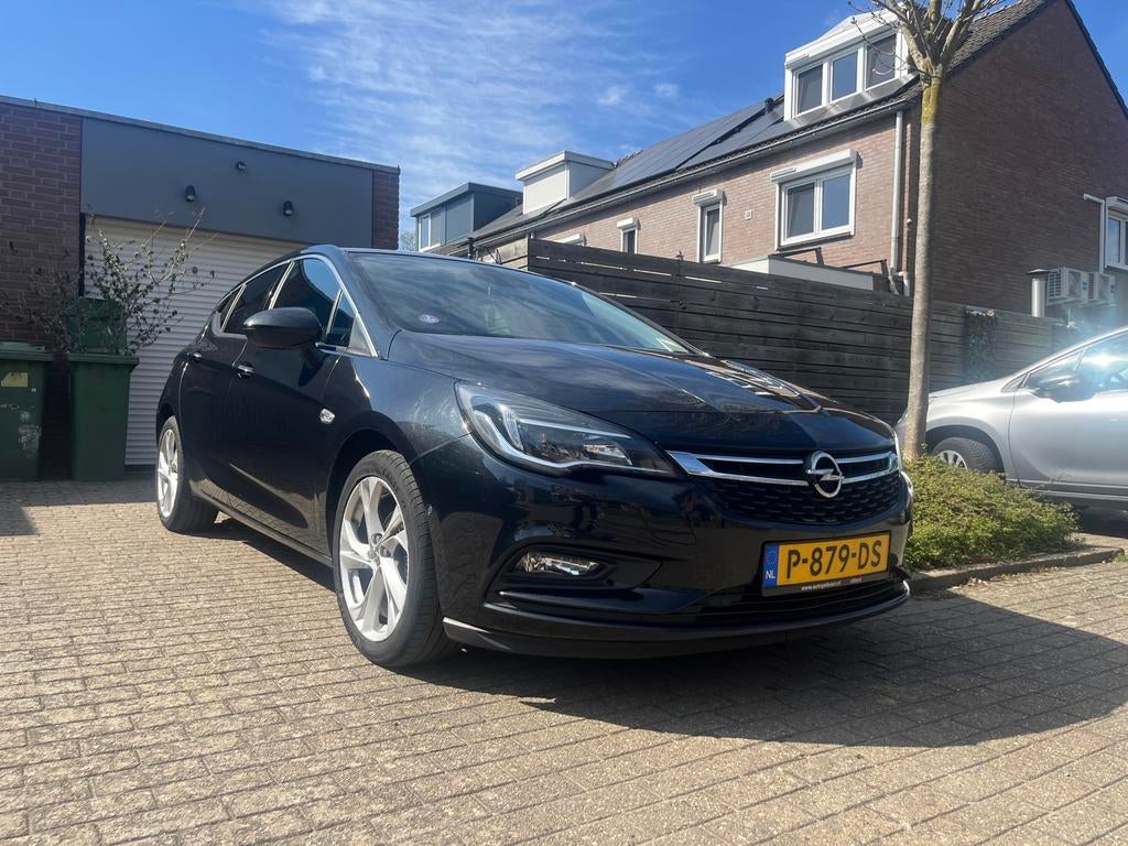 Opel Astra 1.0 Turbo 77KW 5D 2016 Zwart Metallic, Auto's, Zwart, Handgeschakeld, 104 pk, 999 cc