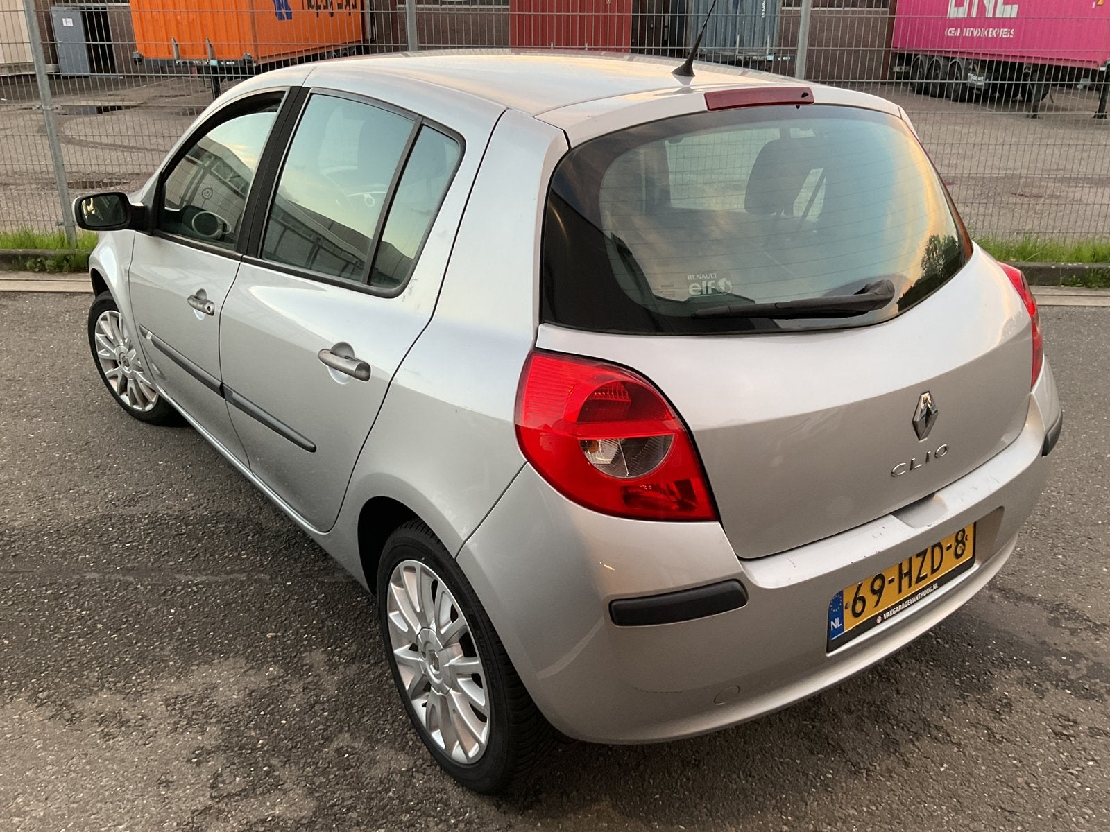 RENAULT CLIO BENZ.RIJDT PRIMA ALLE OPTIES AIRCO APK 6-2027, Auto's, Voorwielaandrijving, 4 cilinders, 60 pk, Bedrijf