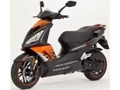 Gezocht: Zwart/Oranje speedfight 3 kappen, Fietsen en Brommers, Ophalen of Verzenden, Zo goed als nieuw, Speedfight, Benzine