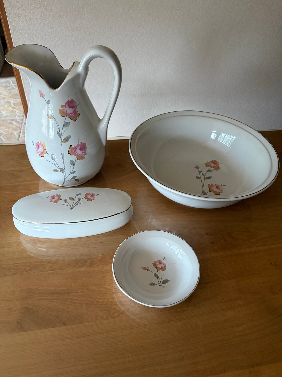 Vintage waskom set met rozen decoratie, Antiek en Kunst, Ophalen