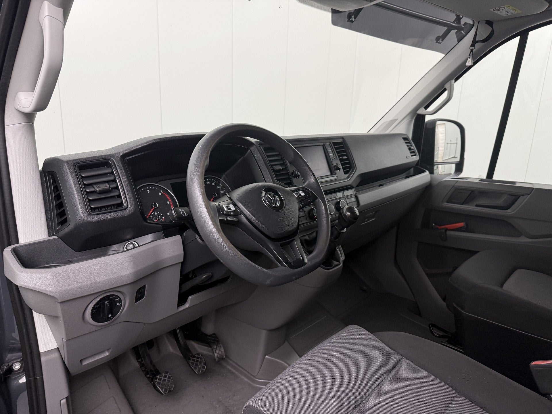 Volkswagen Crafter 2.0TDI 140PK L3H2 Highline | Navigatie |, Auto's, Voorwielaandrijving, Dealer onderhouden, Stof, Gebruikt