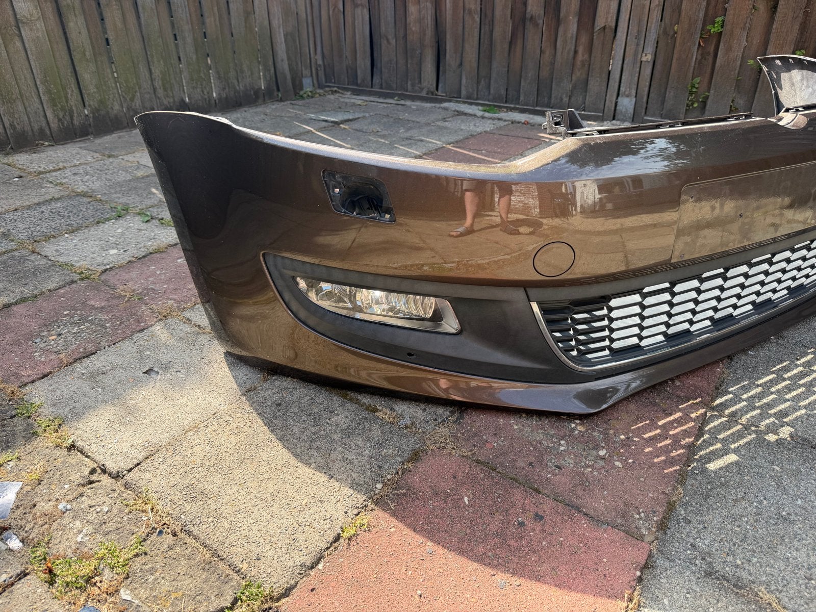 VW Polo 6R Voorbumper Toffee Bruin - Goede Staat, Ophalen, Gebruikt, Bumper, Volkswagen