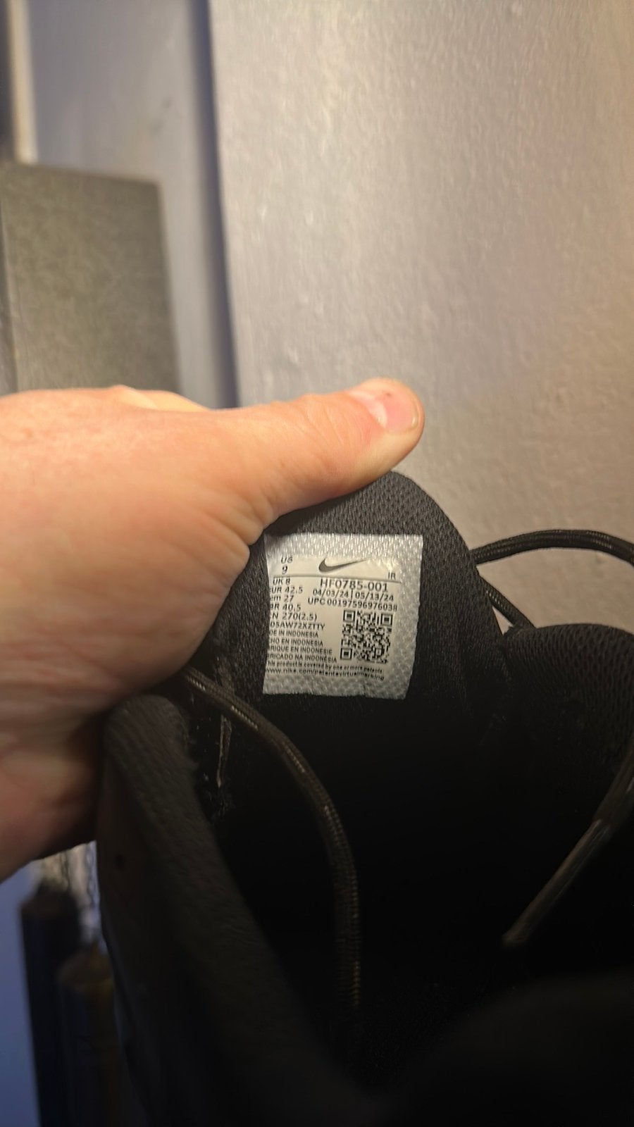Nike Tuned Air Schoenen - Zwart, Ophalen of Verzenden, Gedragen, Zwart, Sneakers of Gympen