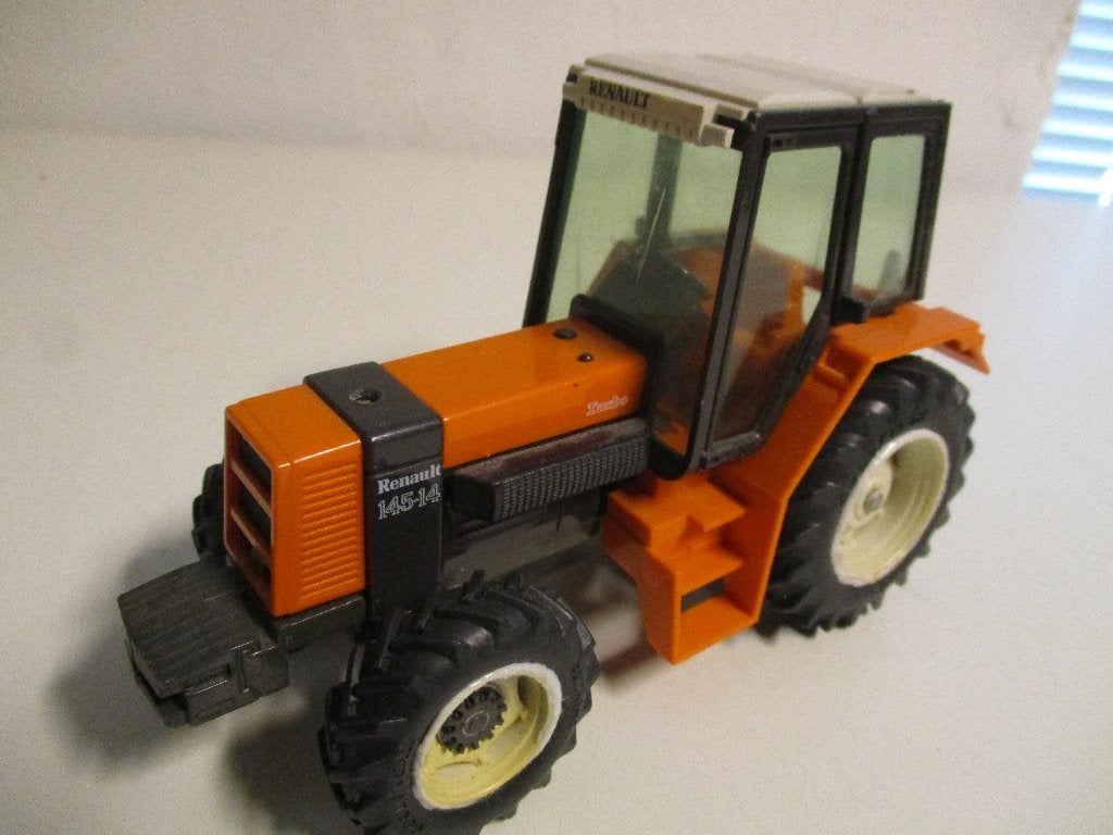 Britains Renault 145-14, Hobby en Vrije tijd, Ophalen of Verzenden, Gebruikt, Tractor of Landbouw, Britains