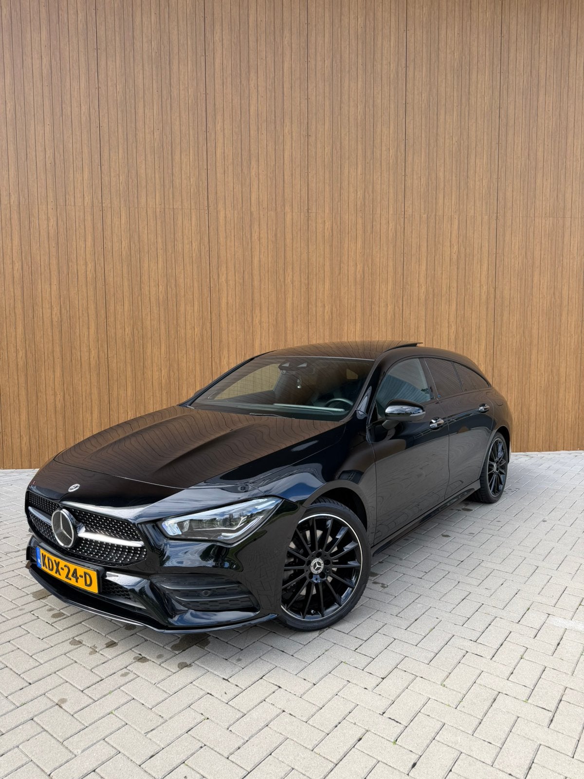 Mercedes-Benz CLA 250 e AMG 218pk 8G-DCT 360°/Burmester/Pano, CLA, Zwart, 4 cilinders, 1650 kg