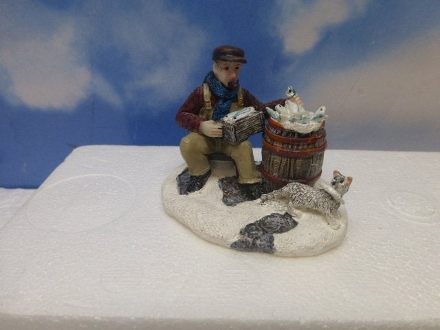 luville sorting fish kerstdorp poppetje tafereeltje figurine, Ophalen of Verzenden, Zo goed als nieuw