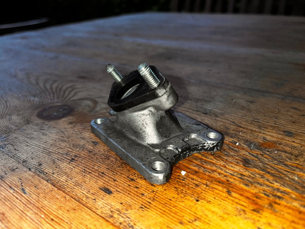 Honda GE2 16mm schuin spruitstuk, Ophalen of Verzenden, Gebruikt, Carburateur, Overige merken