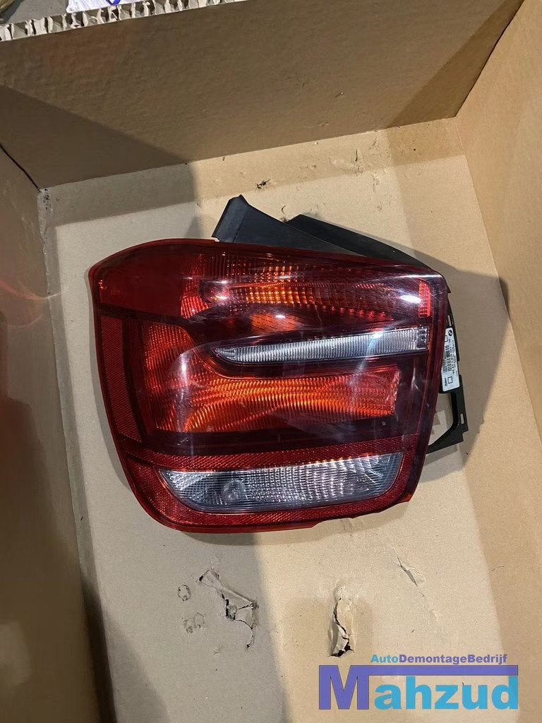 2012 BMW 1 serie F20 linker achterlicht, Petuelring 130
80788  Munich, DE, Gebruikt, Info@bmw.de, Ophalen of Verzenden