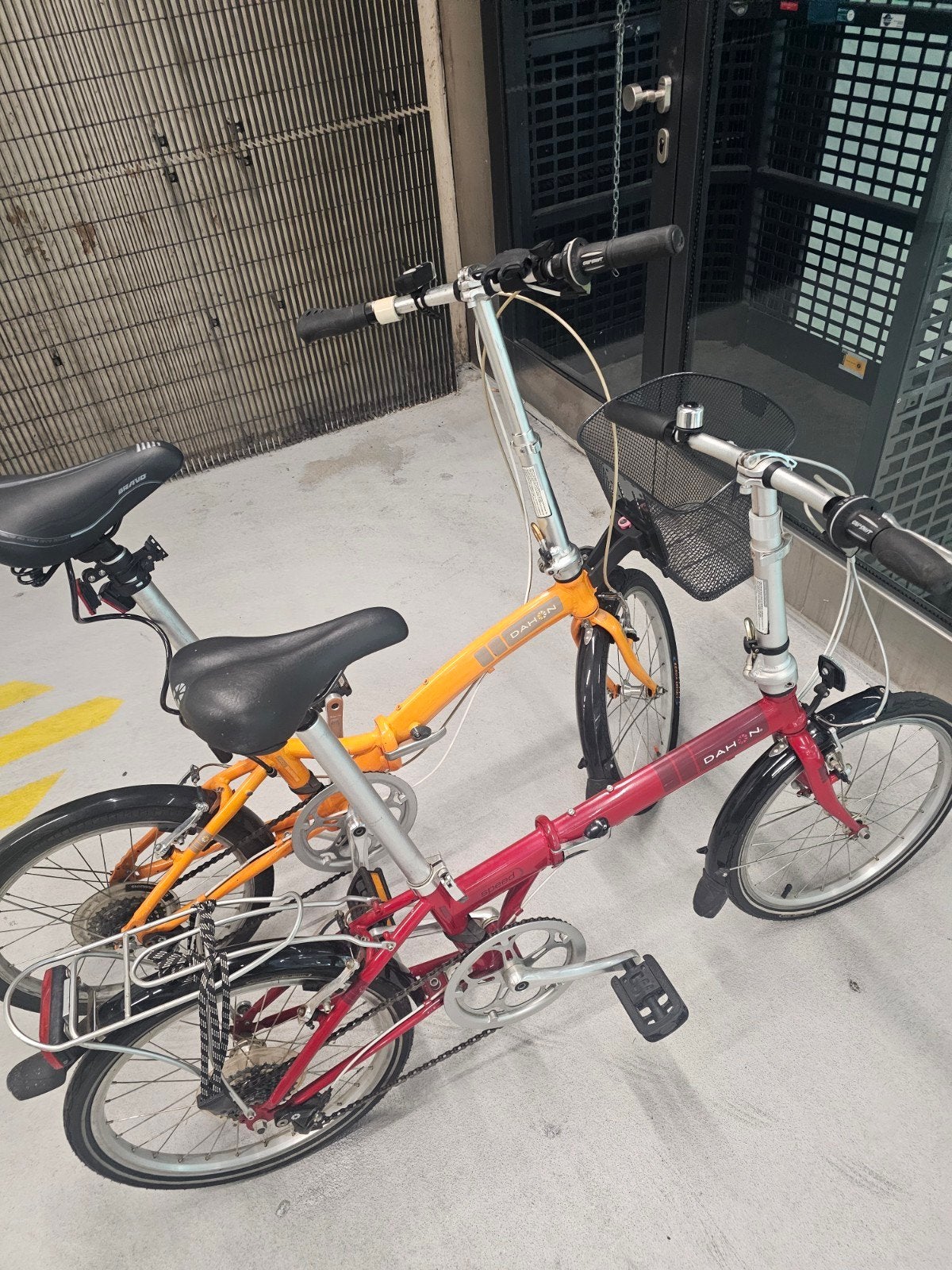 2X Dahon Aluminium vouwfietsen met 7 versnellingen ZGAN, Terugtraprem, Versnellingen, Ophalen of Verzenden, Zo goed als nieuw