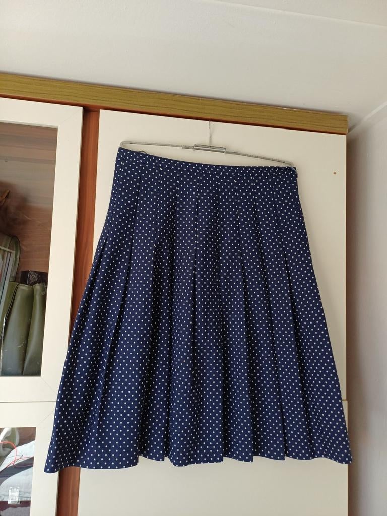 Prachtige rok., Ophalen of Verzenden, Zo goed als nieuw, Zwart, Onder de knie