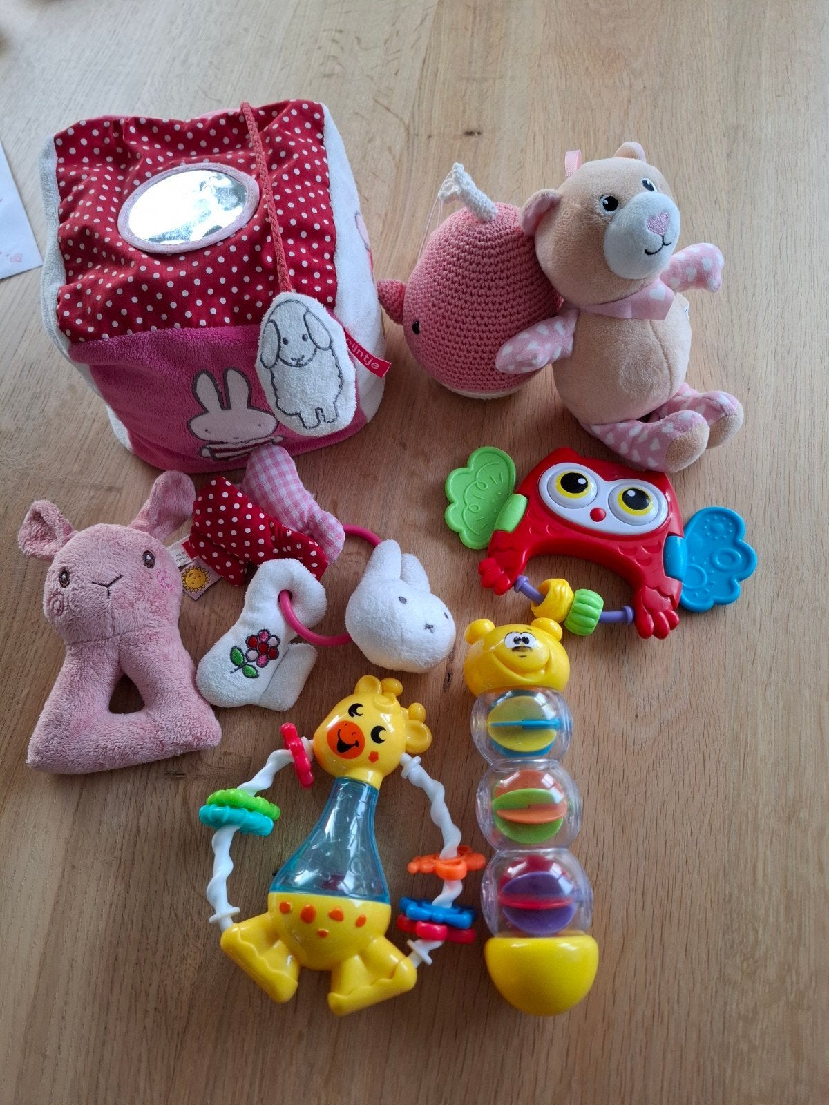 8x Baby Meisje Speelgoed - Rammelaars, Knuffels & Meer, Ophalen of Verzenden, Gebruikt, Rammelaar, Met geluid