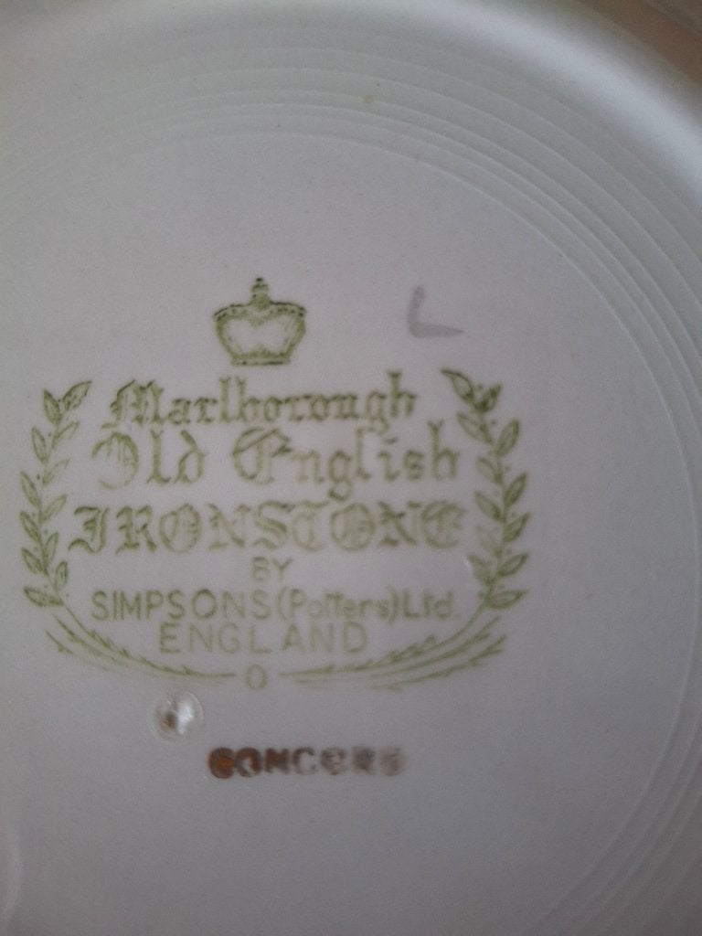 Marlborough Old English ironstone soepborden, Ophalen