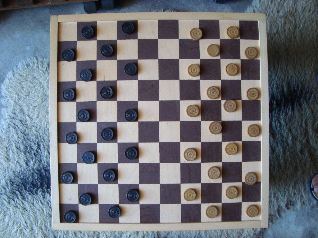 Dambord met stenen achterkant is een schaakbord, Hobby en Vrije tijd, Ophalen of Verzenden, Zo goed als nieuw