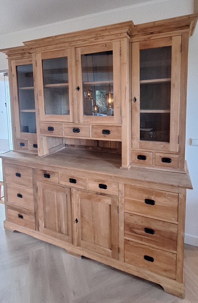 Schitterende buffetkast van oud teakhout, Ophalen, Met deur(en), 200 cm of meer, Glas