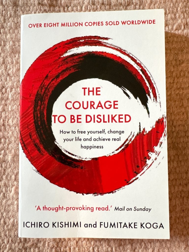 The courage to be disliked - Ichiro Kishimi & Fumitake Koga, Boeken, Ophalen of Verzenden, Gelezen, Overige onderwerpen