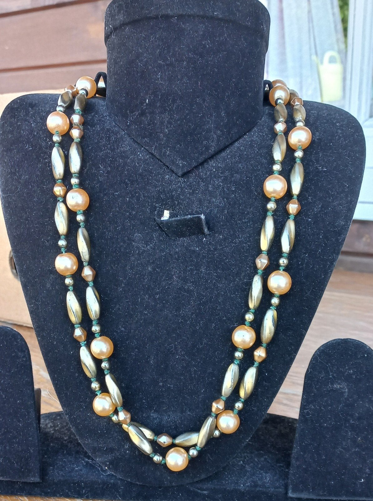 Vintage kralenketting goudkleurig en oranje, Ophalen of Verzenden, Gebruikt, Goud, Overige materialen