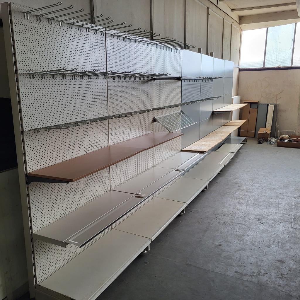 Diatec winkelstelling 7m – schappen, haken & extra, Ophalen of Verzenden, Gebruikt