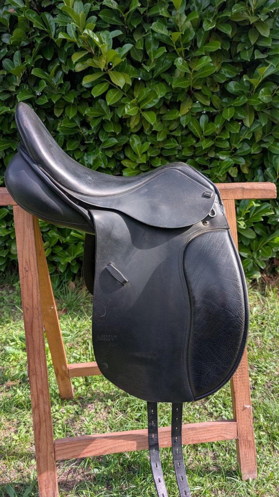 Anky 17,5 inch dressuurzadel, Dieren en Toebehoren, L (17.5 inch), Gebruikt, Dressuur, Aanpassysteem