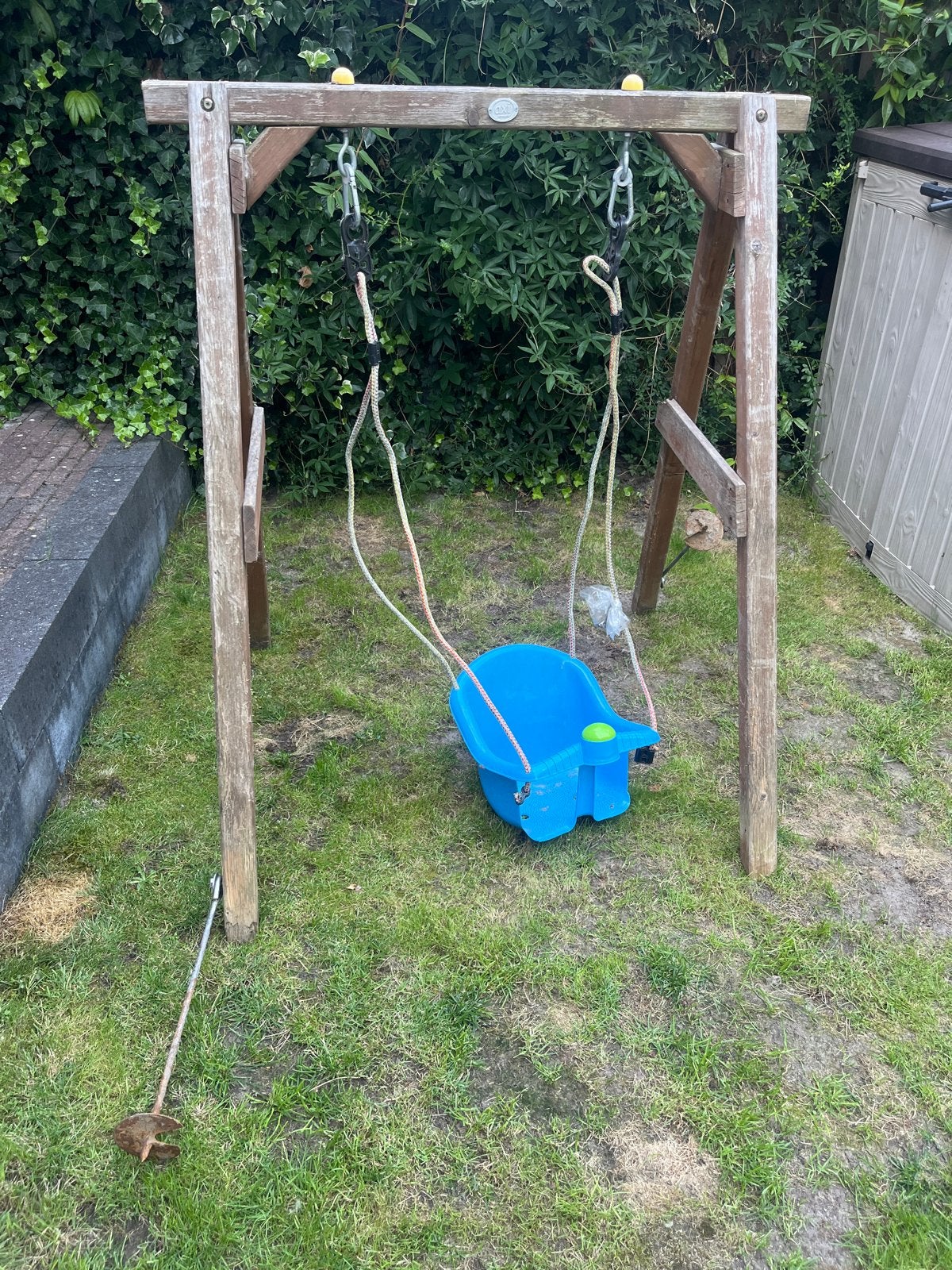 Gratis Axi peuterschommel - Houten schommel met blauw zitje, Ophalen, Gebruikt, Schommel
