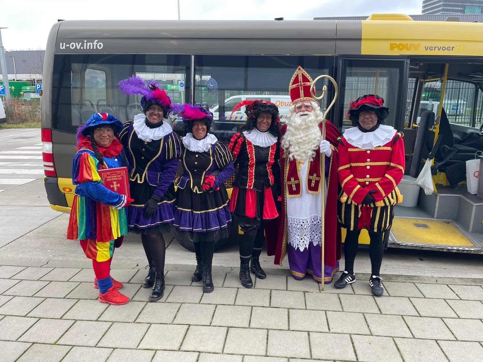 Laat de kinderen genieten met een bezoek van sint en pieten, Ophalen
