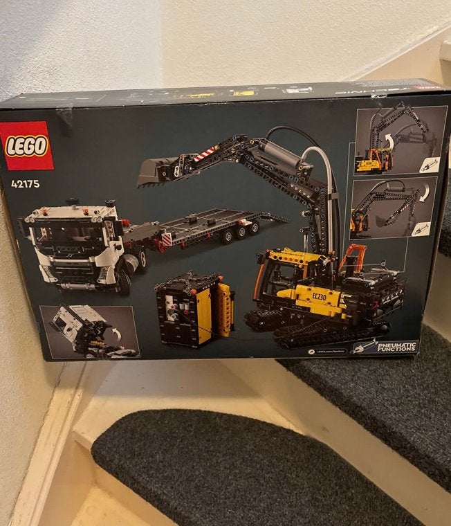 LEGO volvo technic truc 42175, Ophalen of Verzenden, Zo goed als nieuw