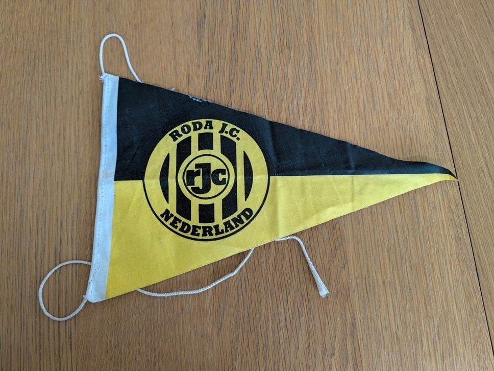 Roda JC vlaggetje, Verzamelen, Ophalen of Verzenden, Zo goed als nieuw, Roda JC, Overige typen