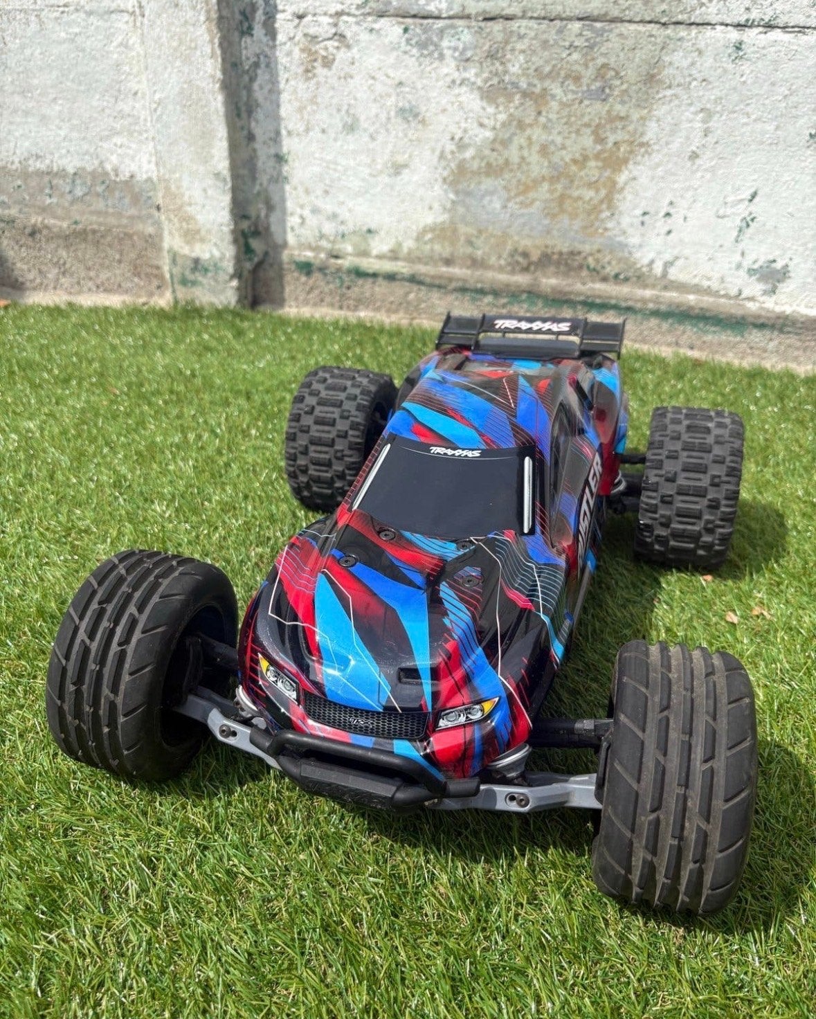 Traxxas Rustler VXL 2WD Brushless RC Auto RTR met Accu & Lad, Zo goed als nieuw, Schaal 1:10, Auto onroad, RTR (Ready to Run)