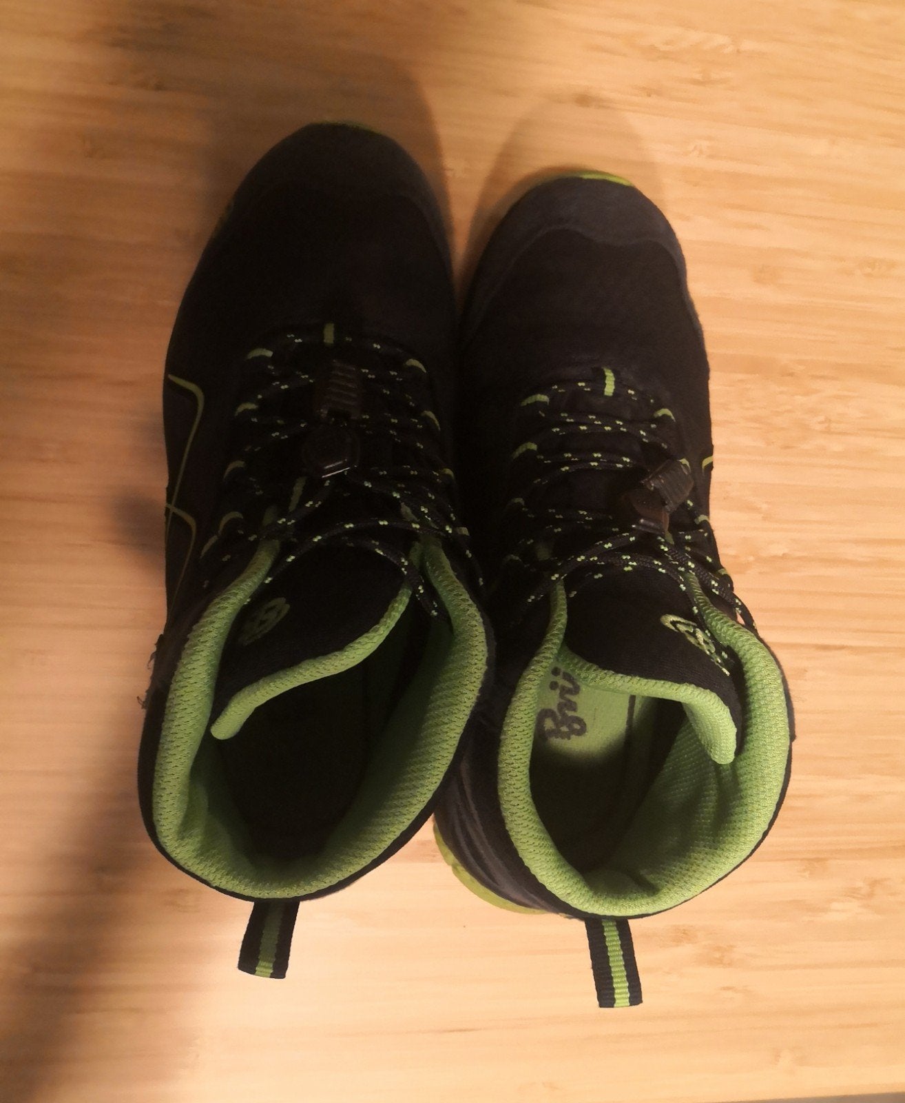 Brutting bergschoenen / wandelschoenen jongens maat 32 of 33, Ophalen of Verzenden, Zo goed als nieuw, Jongen, Schoenen