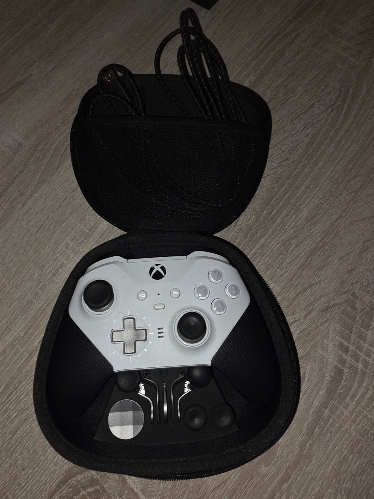 Xbox Elite Controller Series 2 Wit - met accessories ZGAN, Ophalen, Xbox One, Zo goed als nieuw, Controller