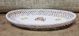 Mooie brocante aardewerk serveerschaal met bloemen motief, Antiek en Kunst, Ophalen of Verzenden