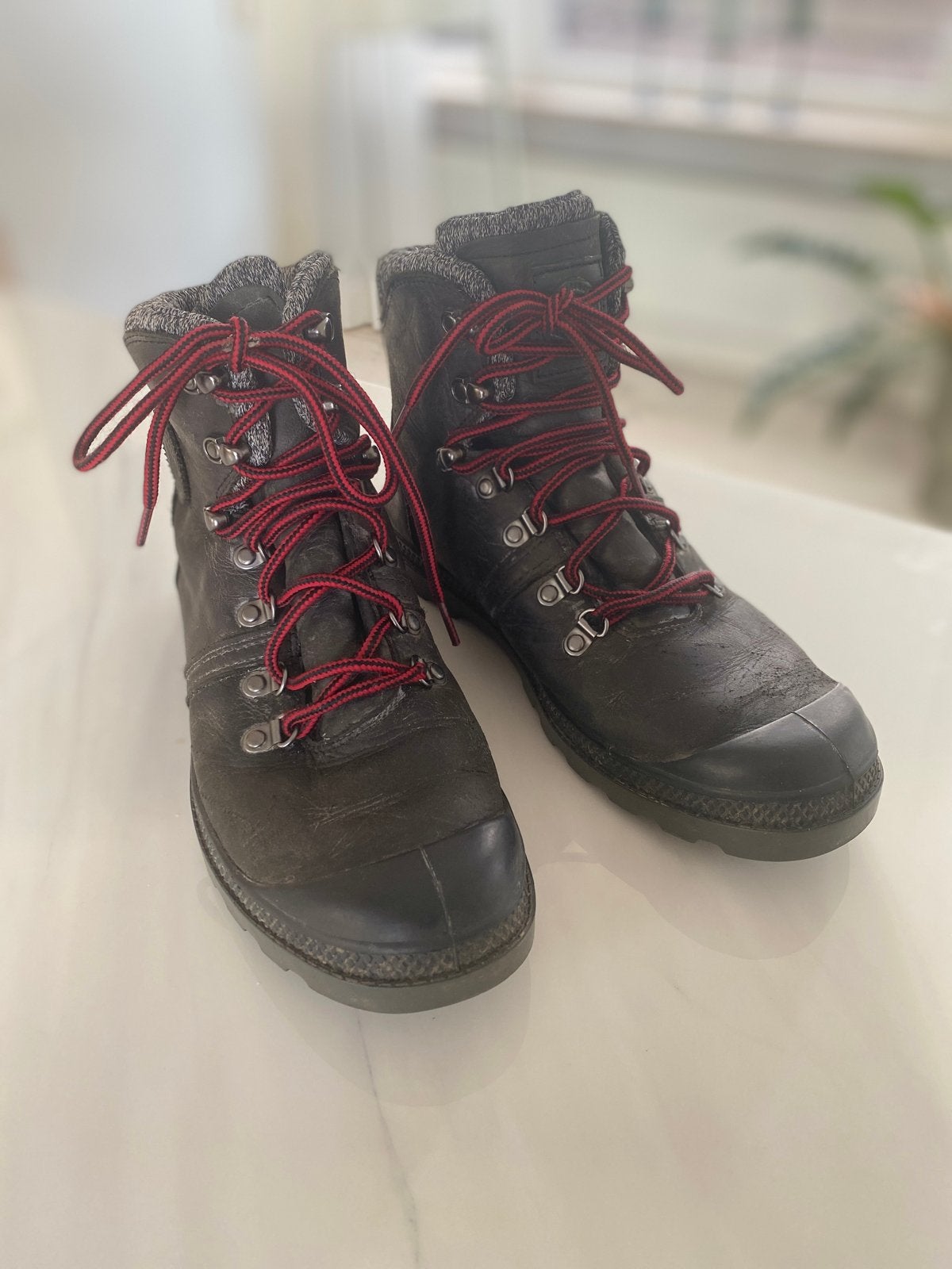 Palladium Wandelschoenen Maat 41,5 (valt als 42), Ophalen, Gebruikt, Schoenen