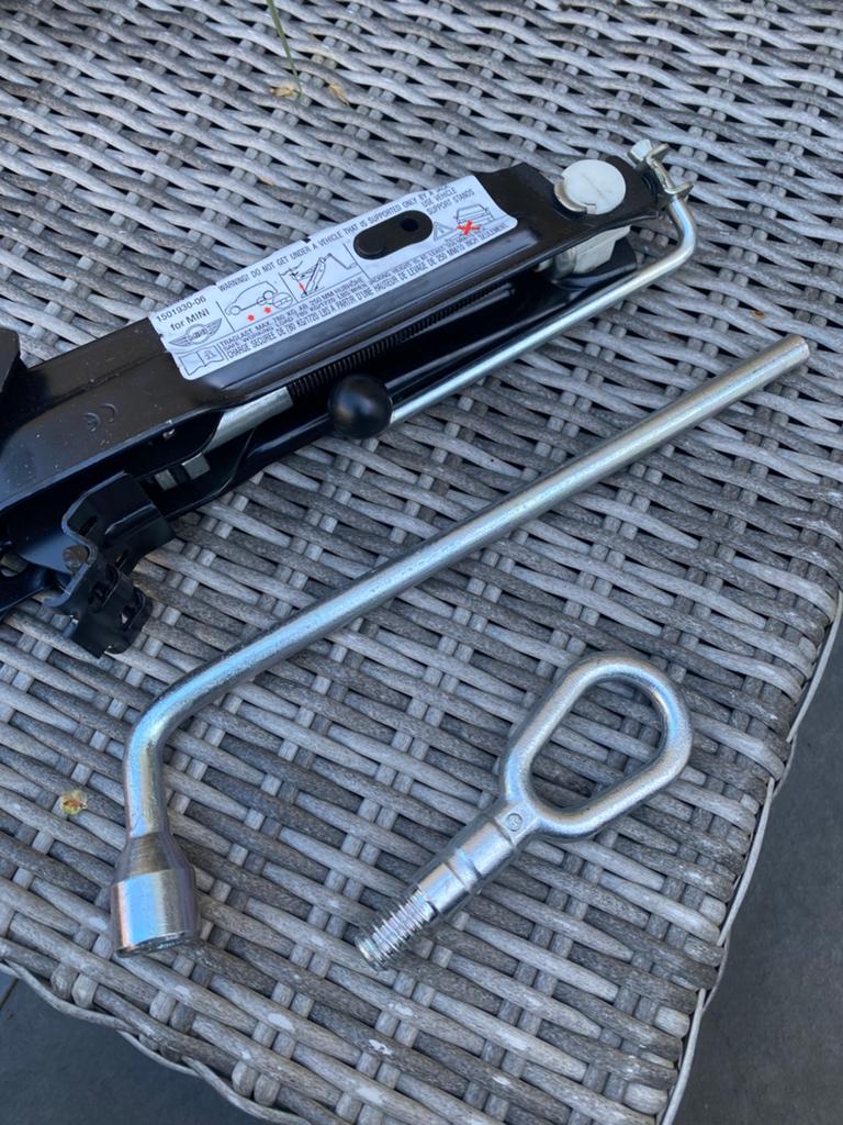 Auto krikset  Mini Cooper  50 euro, Auto diversen, Krikken, Ophalen of Verzenden, Zo goed als nieuw, Manueel, Schaarkrik