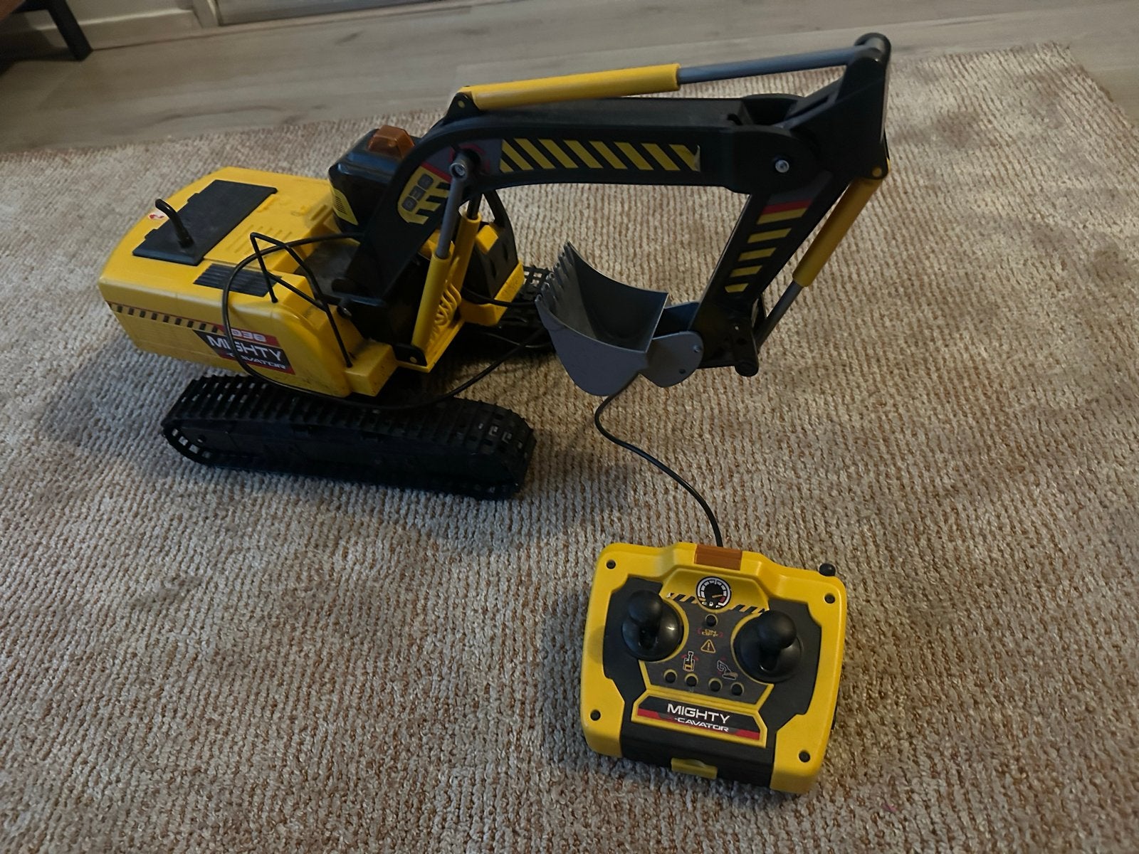 Mighty Operators Graafmachine met Afstandsbediening, Ophalen, Gebruikt, Afstandsbediening