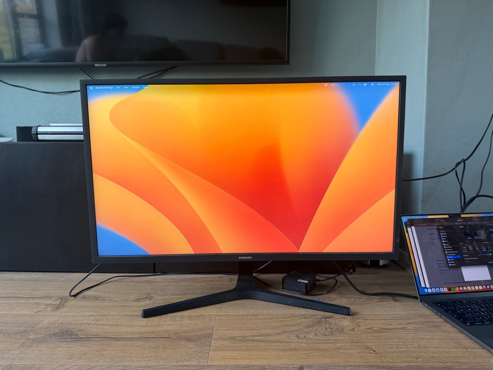 Samsung U32J59x 32 inch 4K UHD Monitor