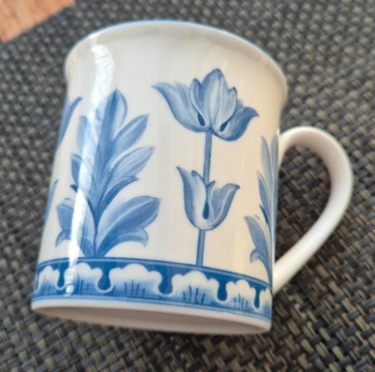 Twee koffiemokken Villeroy & Boch Casa Azul, Huis en Inrichting, Ophalen of Verzenden, Zo goed als nieuw, Overige stijlen, Kop(pen) en/of Schotel(s)