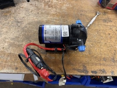 Shurflo Waterpomp 7.5 lpm 12V, Niet ingevuld, Gebruikt, Niet ingevuld, Niet ingevuld
