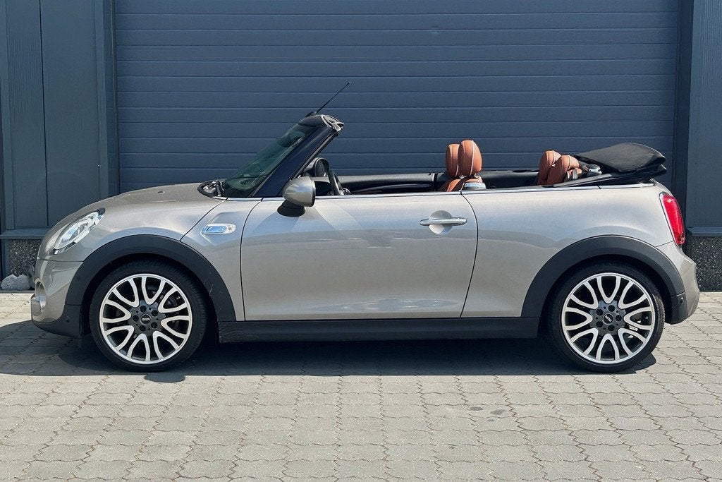 MINI Cabrio 2.0 Cooper S Chili Serious Business LEER H/K 18", Auto's, Mini, 1998 cc, Gebruikt, 4 stoelen, Leder