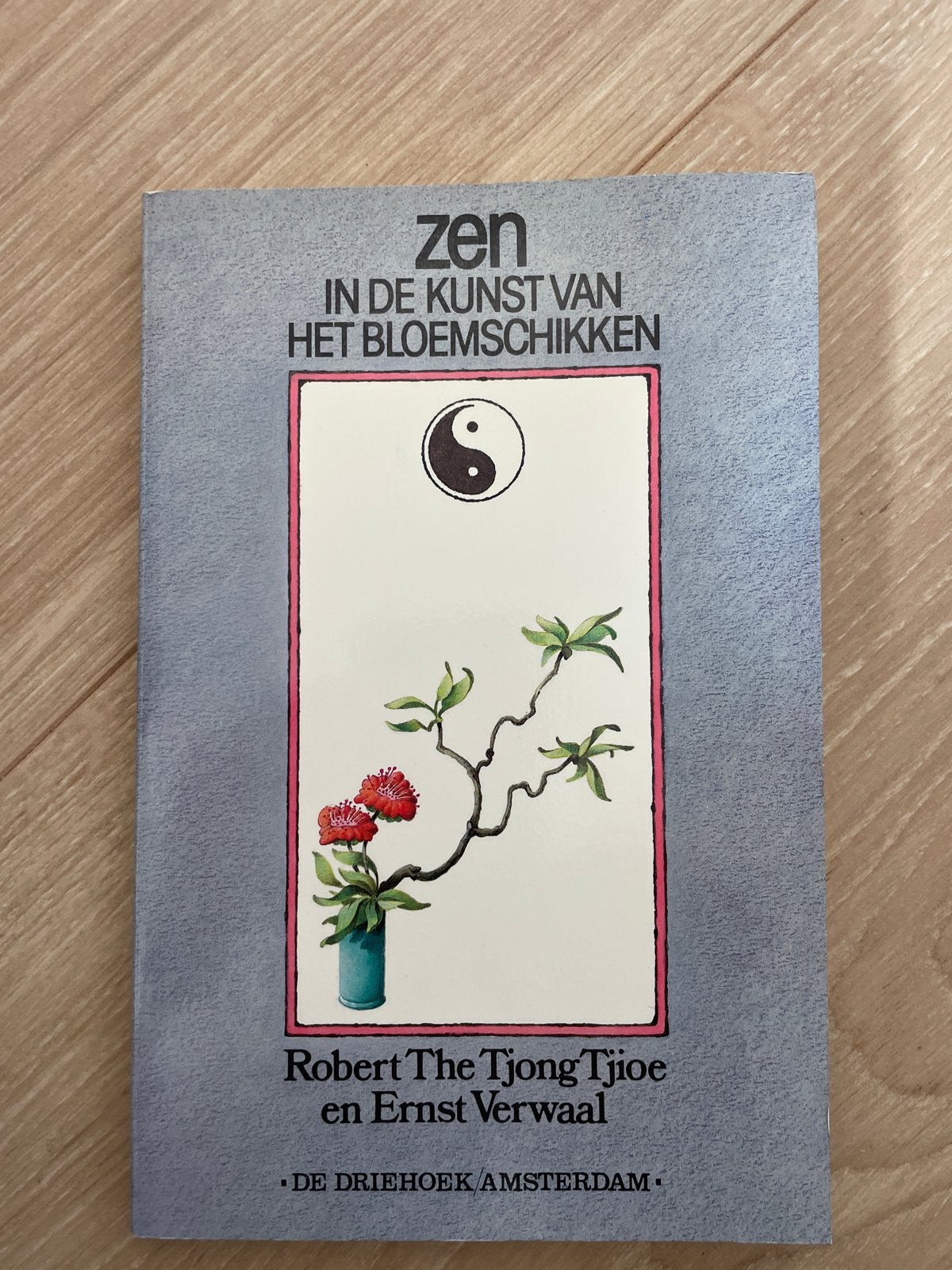 Zen in de kunst van het bloemschikken - Robert The Tj, Boeken, Ophalen of Verzenden, Zo goed als nieuw, Meditatie of Yoga, Instructieboek