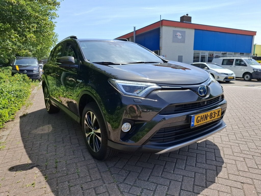 Toyota RAV4 2.5 Hybrid AWD Style (bj 2017, automaat), Auto's, Automaat, 12 maanden, Gebruikt, Euro 6