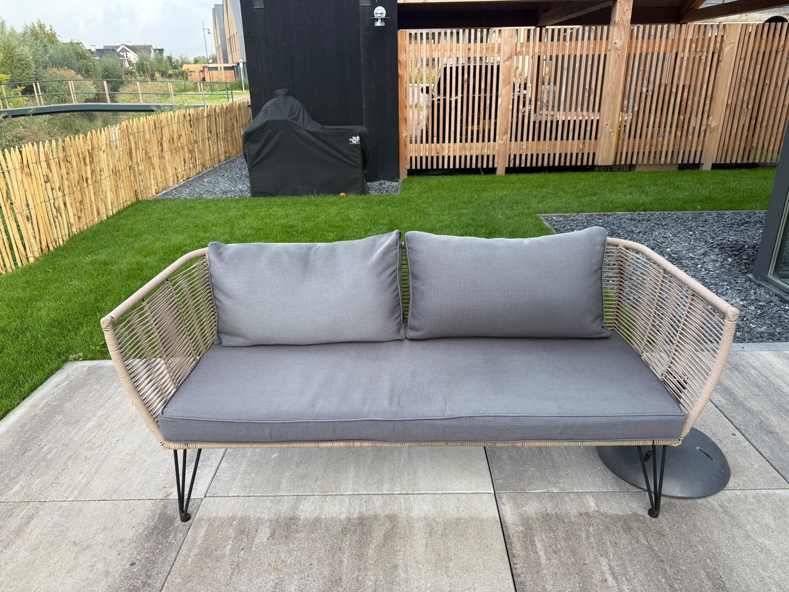 Bloomingville Mundo tuinbank met kussens - 175x74x72cm, Ophalen, Gebruikt, Overige materialen
