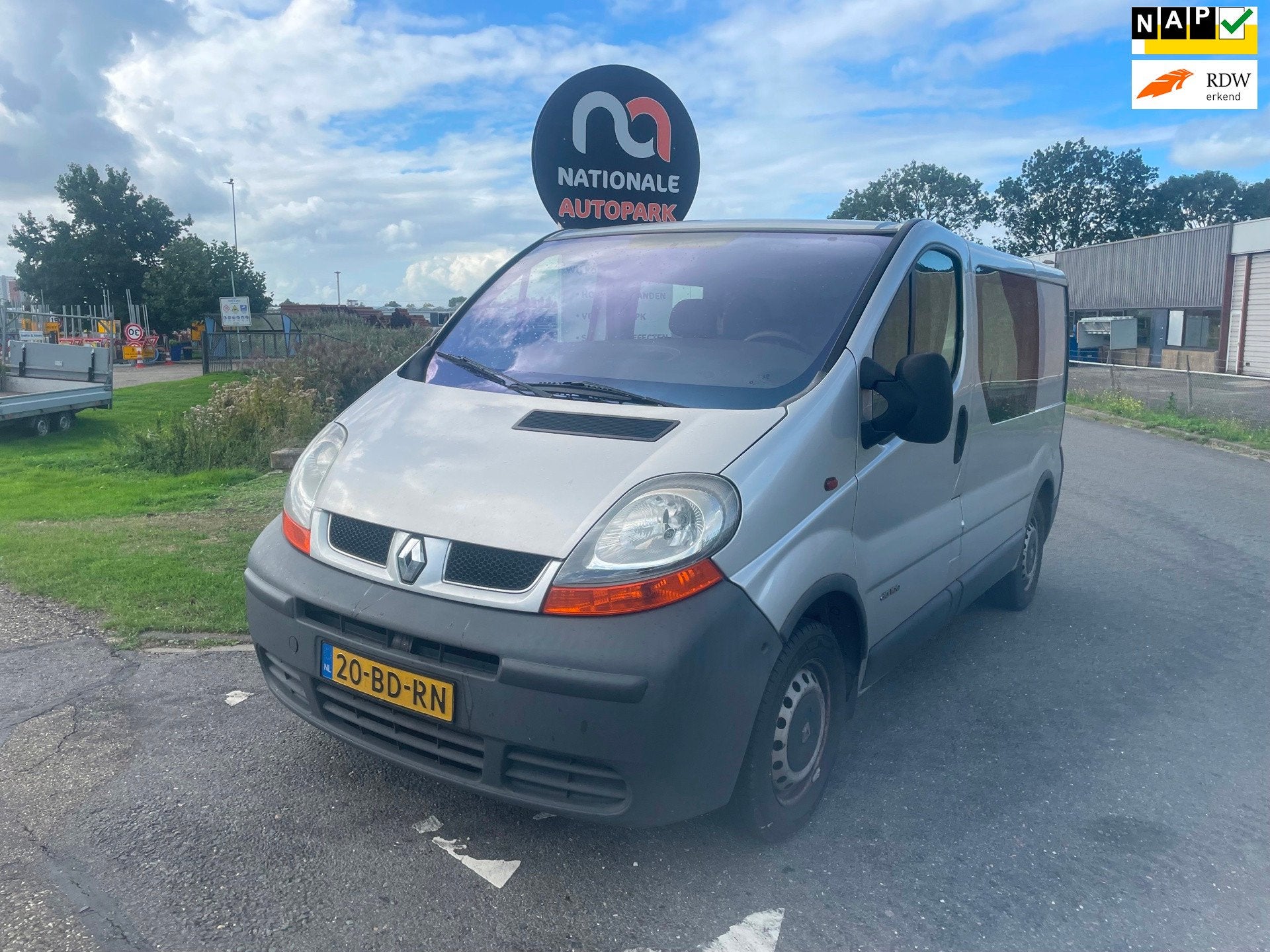 Renault Trafic 1.9 dCi L1H1 DC | 2002 | Diesel | Handgeschak, Auto's, 101 pk, Gebruikt, 4 cilinders, 2000 kg