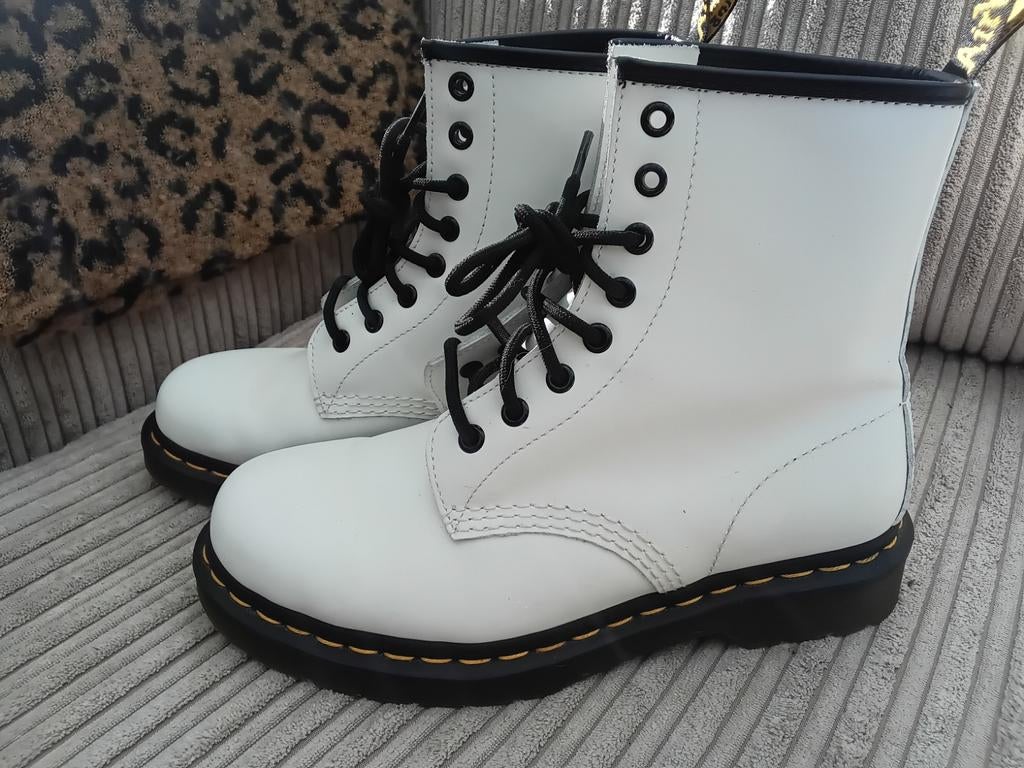 Dr. Martens wit mt EU 38 -  UK 5, Kleding | Dames, Schoenen, Ophalen of Verzenden, Zo goed als nieuw, Wit