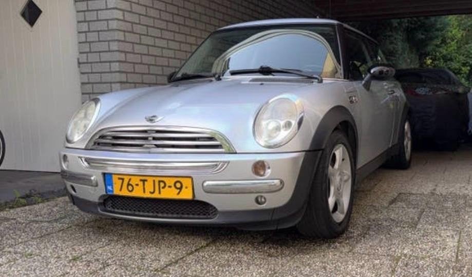 Mini 1.6 16V ONE 2004 Grijs, Auto's, Mini, Voorwielaandrijving, 15 km/l, 4 cilinders, 4 stoelen