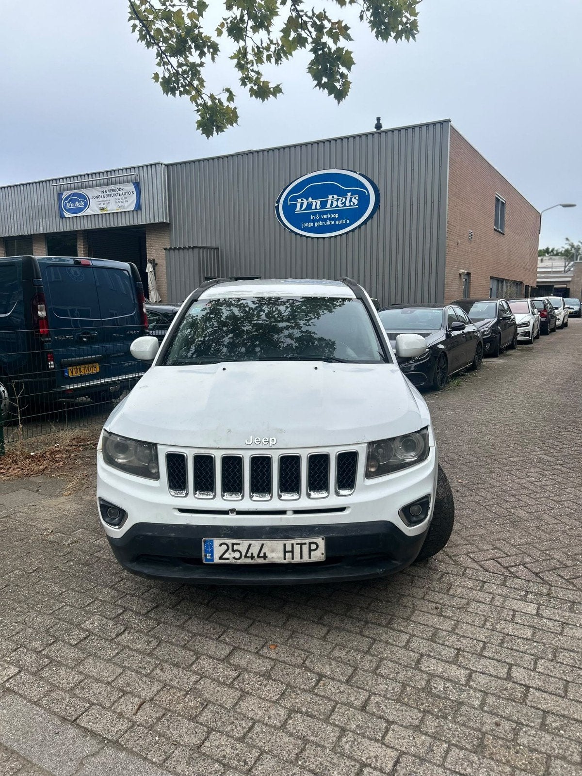 Jeep compass North edition, Spaans kenteken nieuwe motor., Auto's, Zwart, Wit, Bedrijf, Vierwielaandrijving