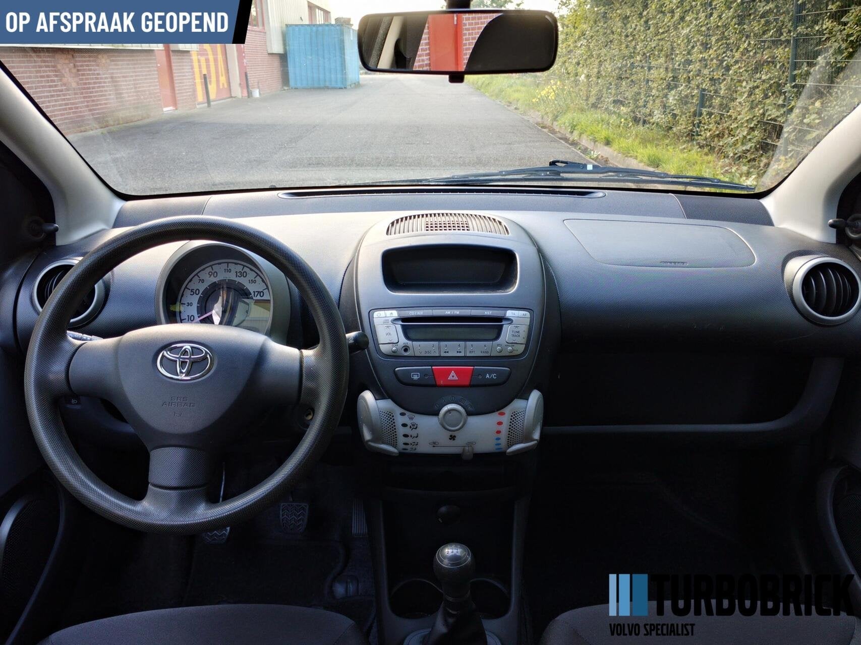 Toyota Aygo 1.0 VVT-i Now | 5drs | Airco | nieuwe APK, Voorwielaandrijving, Euro 5, Stof, Gebruikt