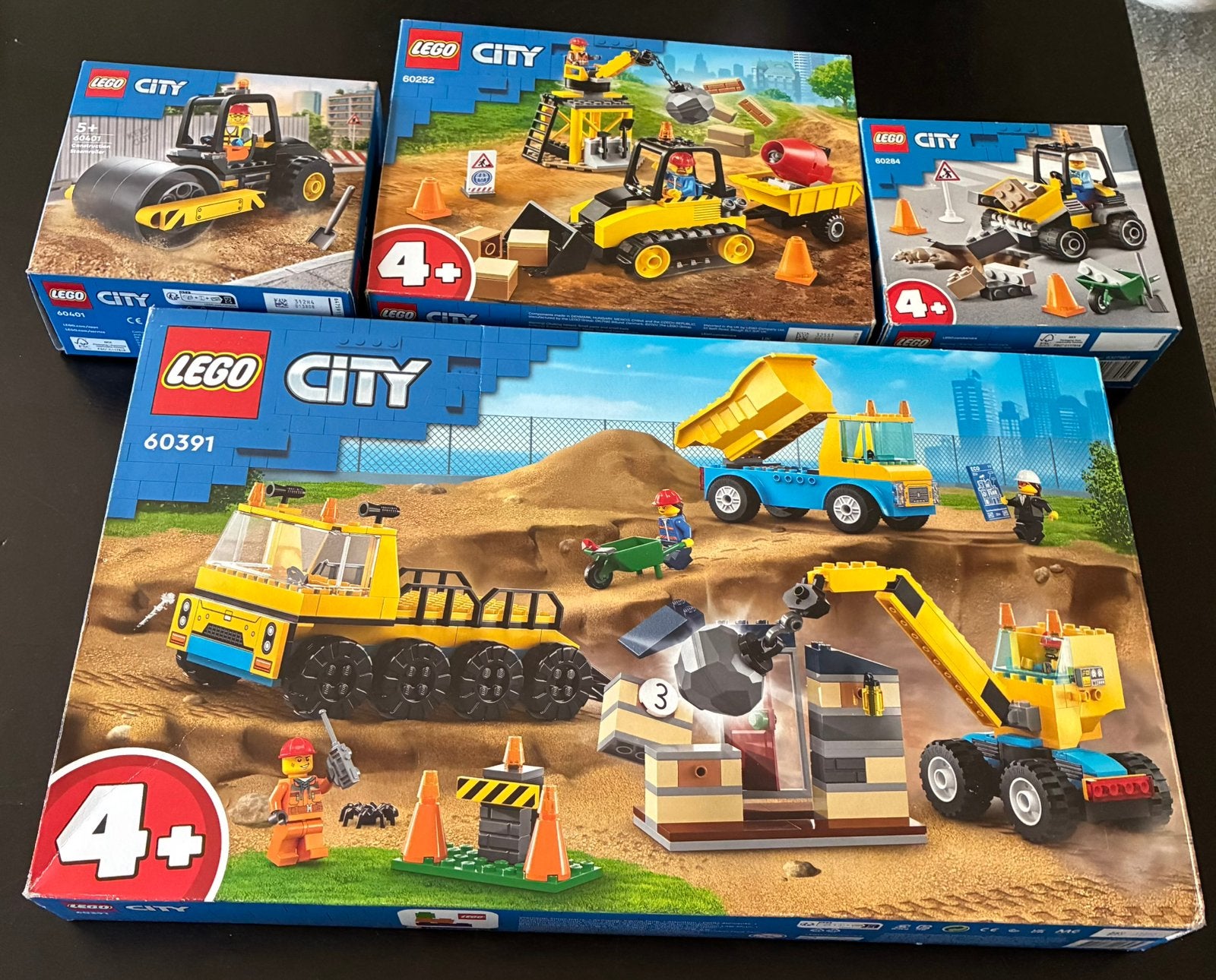 Set lego city 4+ complete sets. 60391 60284 60252 60401, Kinderen en Baby's, Ophalen of Verzenden, Zo goed als nieuw