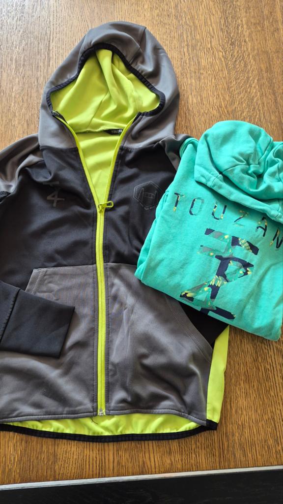 Touzani hoodie en vest maat 140, Gebruikt, Jongen of Meisje, Trui of Vest, Ophalen of Verzenden