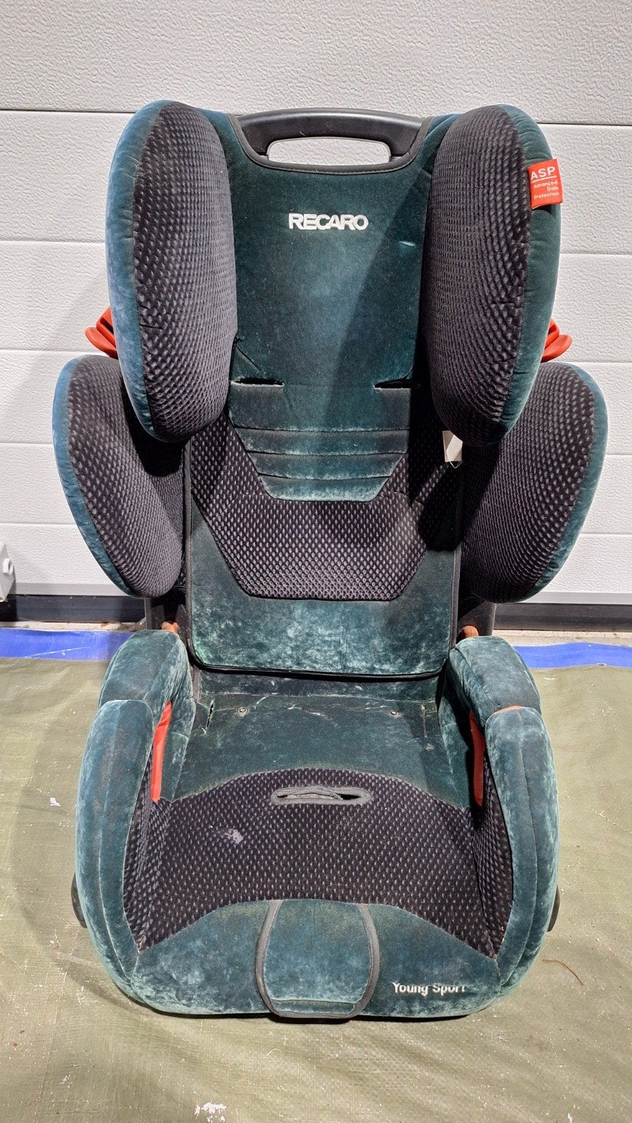 Recaro Young Sport autostoel met zitverhoger en harnas, Kinderen en Baby's, Autostoeltjes, Afneembare rugleuning, Ophalen of Verzenden