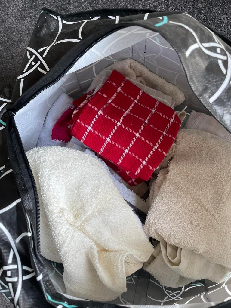tas vol theedoeken , vaatdoekjes en handdoeken nieuw, Huis en Inrichting, Keuken | Textiel, Ophalen of Verzenden, Zo goed als nieuw