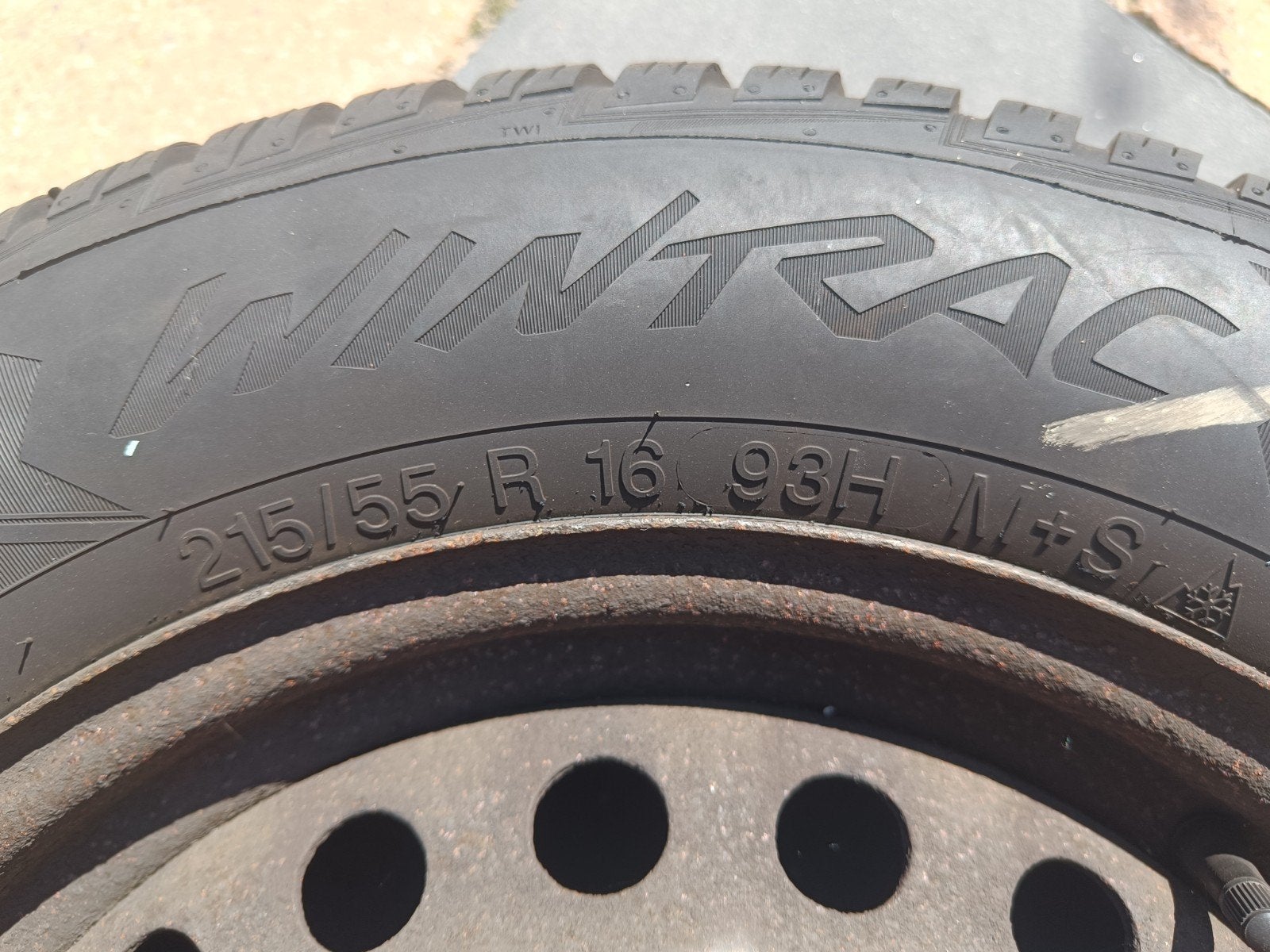4 Winterbanden 215/55 R16 met velgen - nauwelijks slijtage, Auto-onderdelen, Banden en Velgen, Ophalen, 16 inch, Banden en Velgen